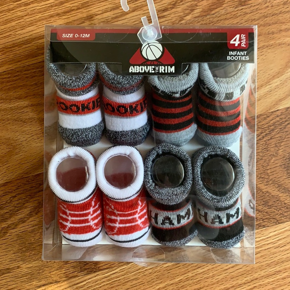 Above the Rim 4 Pack/Pairs Infant Booties Size 0-12M